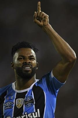 Grmio vence Lans de novo na Argentina e conquista o tri da Copa Libertadores