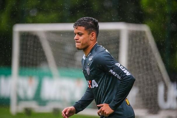 Atltico treinou sob chuva intensa na Cidade do Galo nesta quinta-feira  tarde