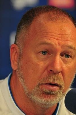 Cruzeiro iniciou temporada 2018 com reapresentao do elenco nesta quarta-feira; na foto, o tcnico Mano Menezes durante sua entrevista coletiva