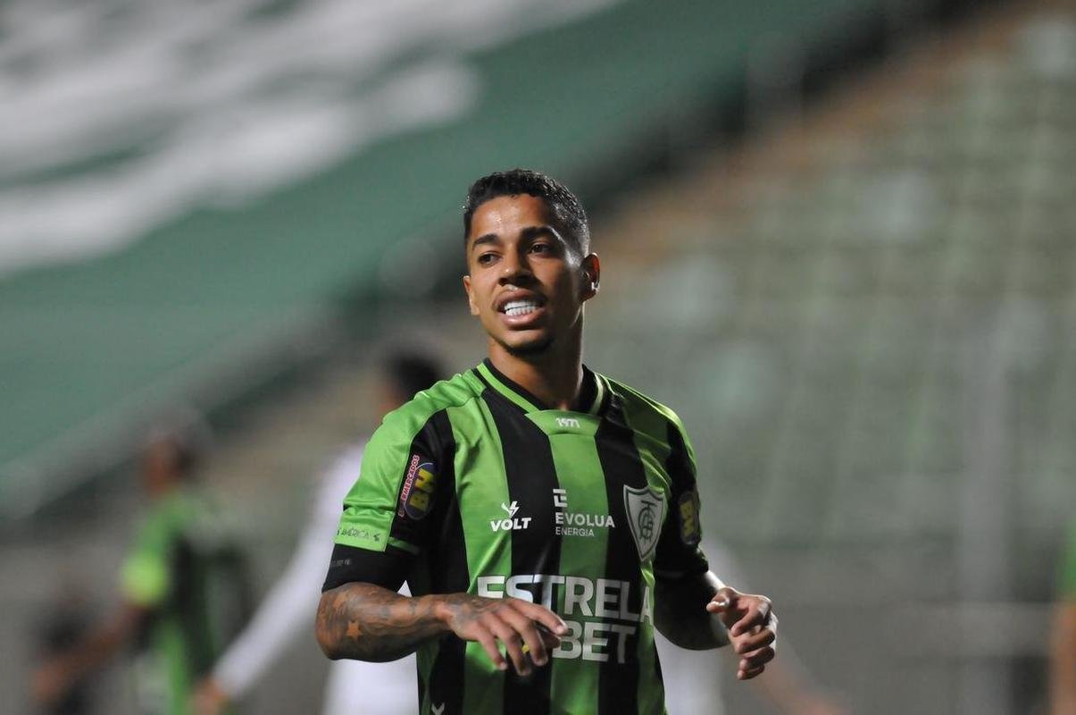 Fotos do jogo entre Amrica e Santa Cruz