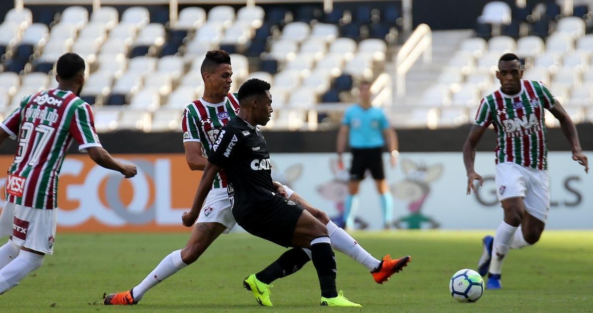 Tcnico Levir Culpi fez sua reestreia no comando do Atltico contra o Fluminense neste domingo, no Estdio Nilton Santos