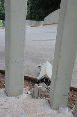 Faces organizadas Mfia Azul e Pavilho Independente se digladiaram fora do Mineiro e festa pelo tricampeonato foi cancelada