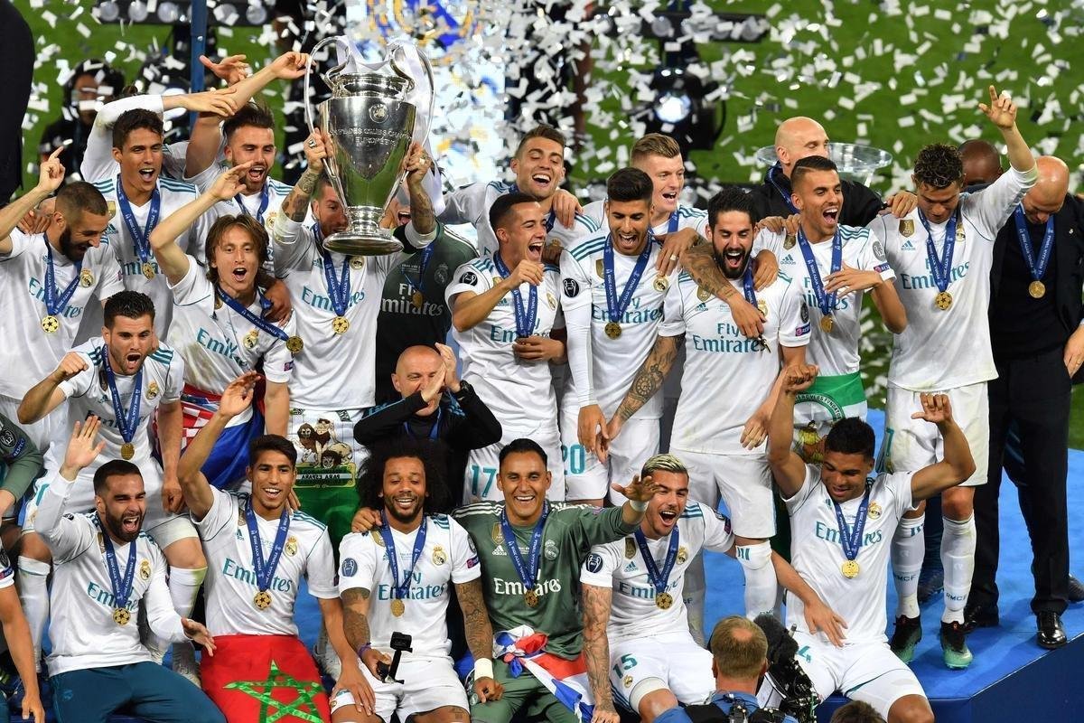 Festa do Real Madrid com a conquista da 13 Liga dos Campees, a terceira de forma seguida