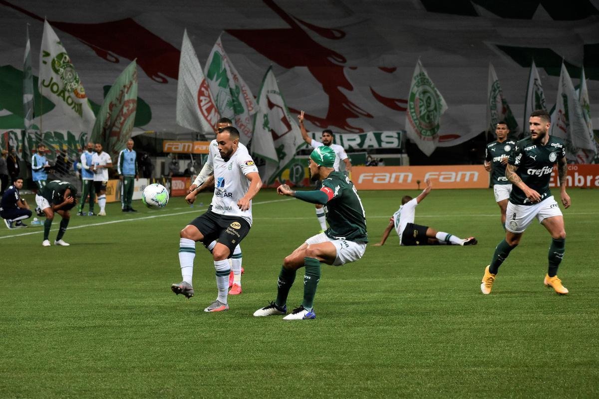 Palmeiras e Amrica se enfrentaram nesta quarta-feira (23), em partida de ida das semifinais da Copa do Brasil. O confronto foi realizado no Allianz Parque, em So Paulo. Na prxima quarta-feira (30), as equipes se reencontram no Independncia, em Belo Horizonte, s 21h30.