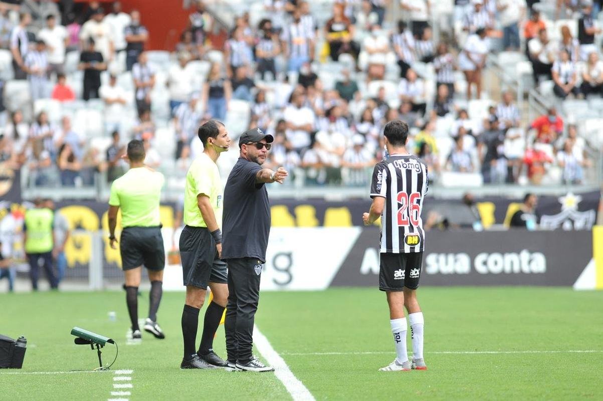 Fotos do jogo entre Atltico e Patrocinense, pelo Campeonato Mineiro