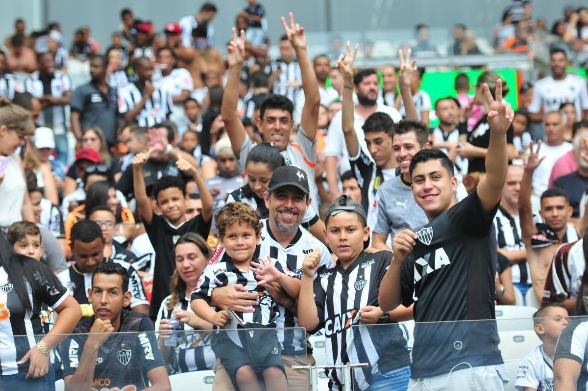 Fotos das torcidas de Atltico e Amrica no clssico deste domingo, no Mineiro, pela 10 rodada do Estadual