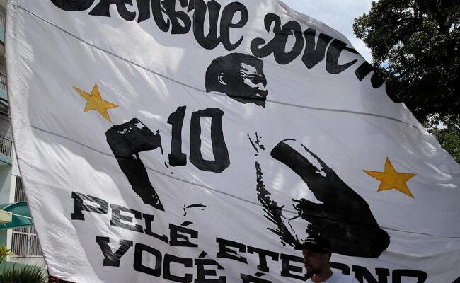 Homenagens ao Rei Pel na Vila Belmiro, em Santos