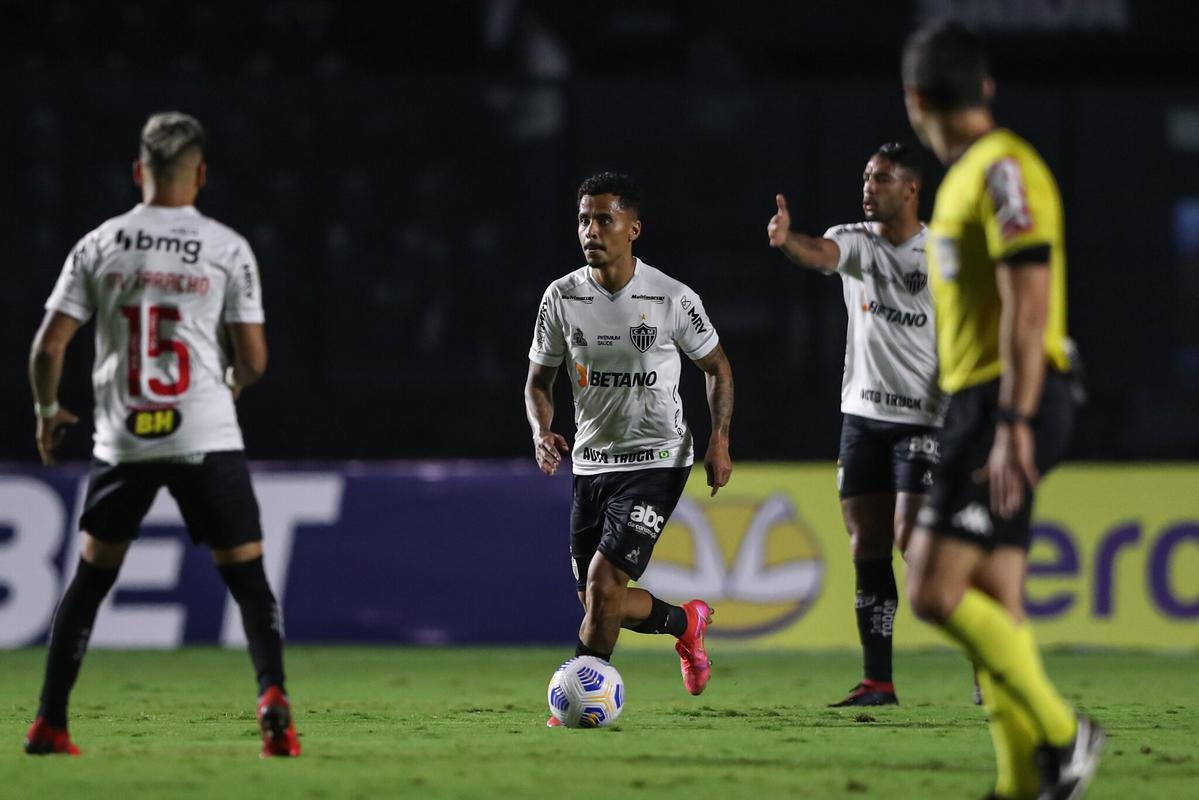 Fotos do jogo entre Fluminense e Atltico, em So Janurio, no Rio de Janeiro, pela 17 rodada da Srie A do Campeonato Brasileiro