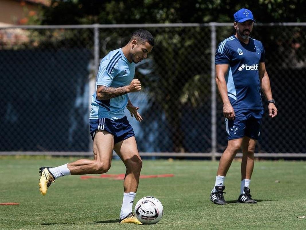 Imagens do treino do Cruzeiro desta segunda-feira (20), na Toca da Raposa II, em Belo Horizonte