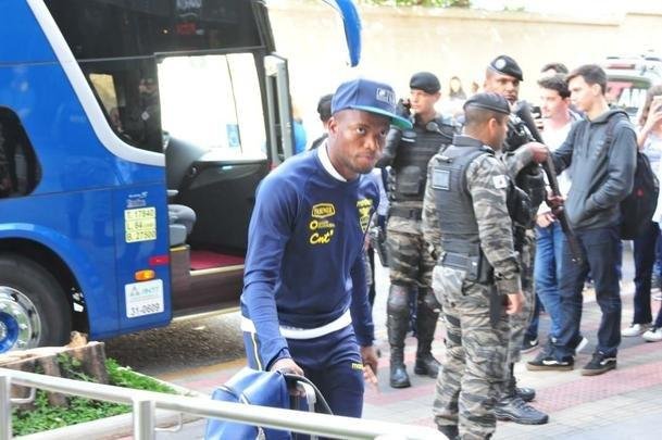 Delegao do Equador desembarcou nesta tera-feira em Belo Horizonte, onde estrear na Copa Amrica