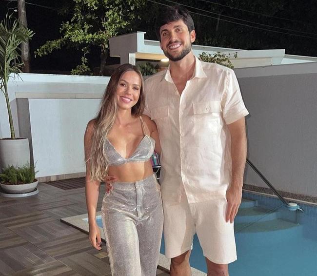 Zagueiro Igor Rabello com a esposa