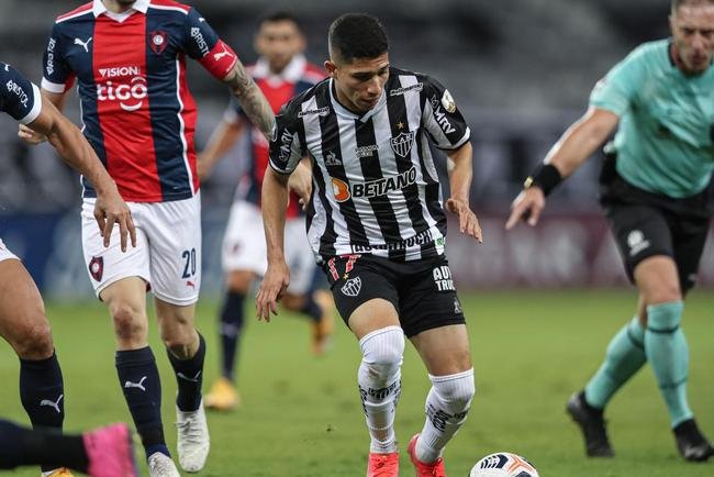 Fotos do jogo entre Atl�tico e Cerro Porte�o-PAR, no Mineir�o, em Belo Horizonte, pelo Grupo H da Copa Libertadores