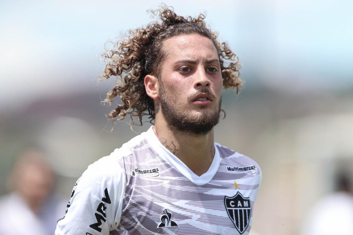 Primeiro treino comandado por Cuca desde a volta ao Atltico