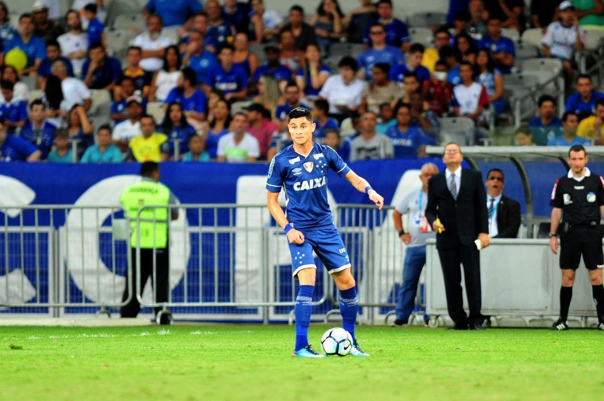 Fotos de Cruzeiro 2x2 Ava, no Mineiro, pela 35 rodada do Campeonato Brasileiro