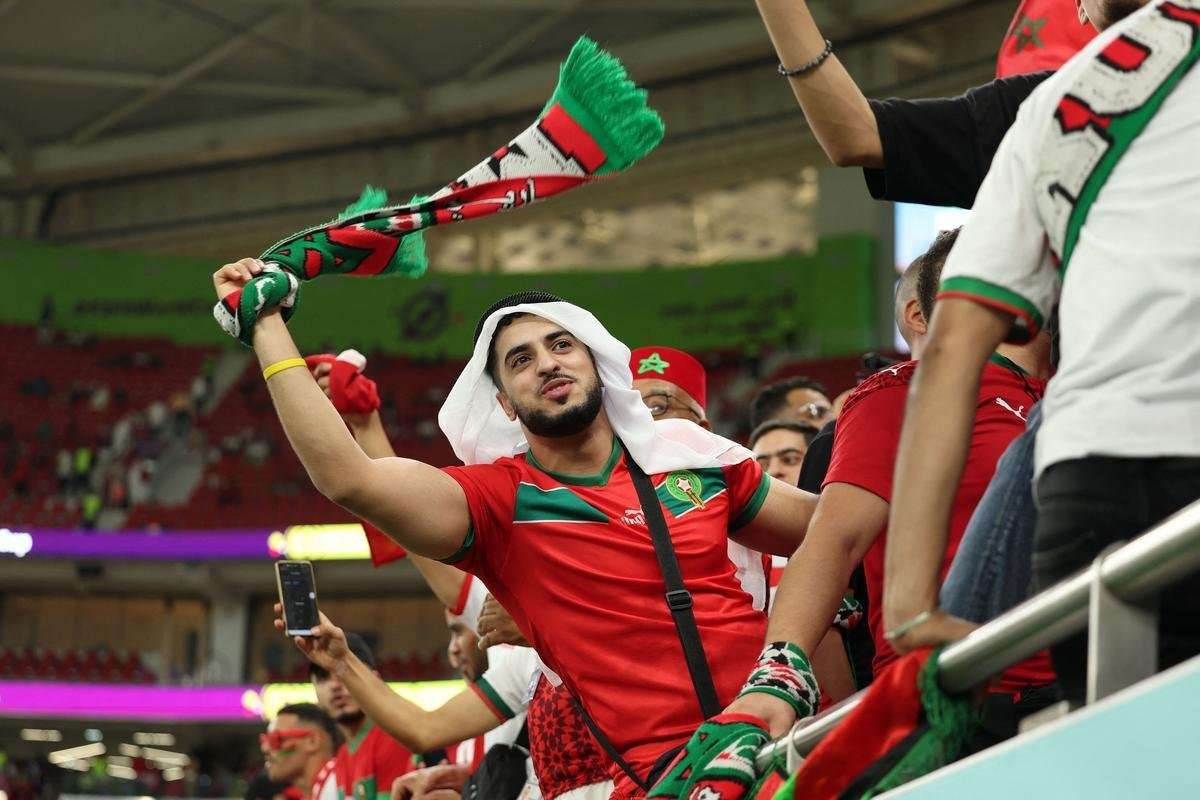 Torcedores de Marrocos e Canad na partida pelo Grupo F da Copa do Mundo 