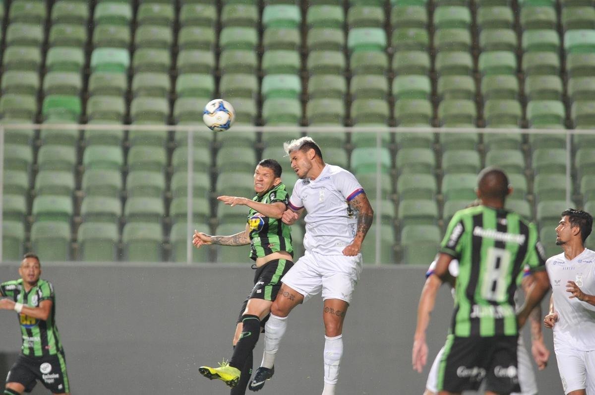 Amrica e Paran Clube se enfrentam pela 33 rodada da Srie B, no Horto