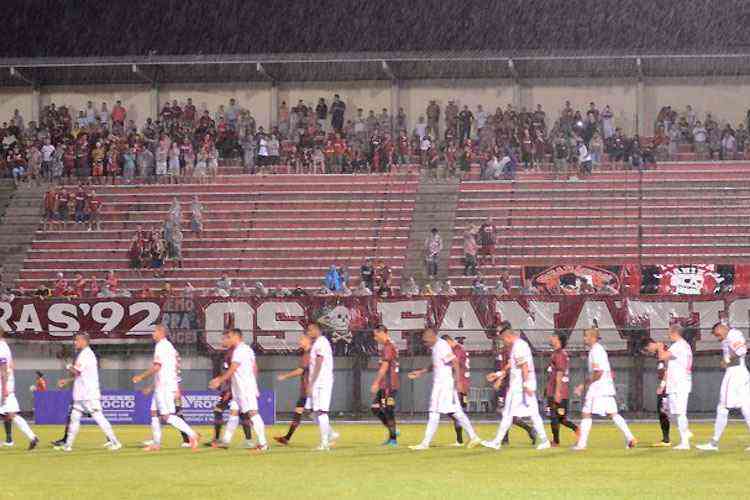 Atlético-PR estreia no Paranaense com empate por 1 a 1 com Rio