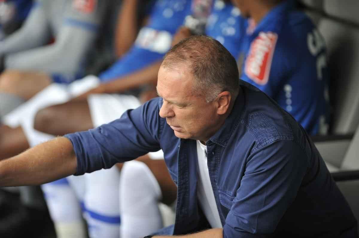 Reaes dos tcnico Roger Machado, do Atltico, e Mano Menezes, do Cruzeiro, no clssico