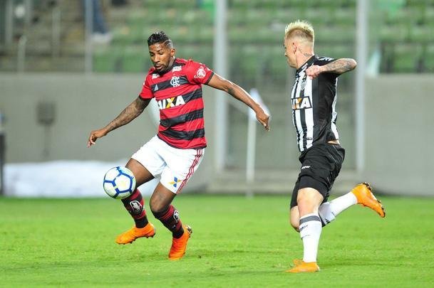 Fotos do primeiro tempo do duelo entre Atltico e Flamengo, no Independncia, pelo Brasileiro