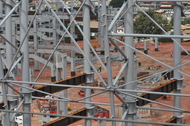 Arena MRV completa um ano de obras neste 20 de abril de 2021. Veja como est� o andamento da constru��o do est�dio do Atl�tico, que tem previs�o de ficar pronto em outubro de 2022. Ser�o 46 mil lugares, 2.333 vagas de estacionamento, 40 bares e 80 camarotes. O empreendimento fica no bairro Calif�rnia, em Belo Horizonte. (Fotos de Gladyston Rodrigues/EM/D. A Press)