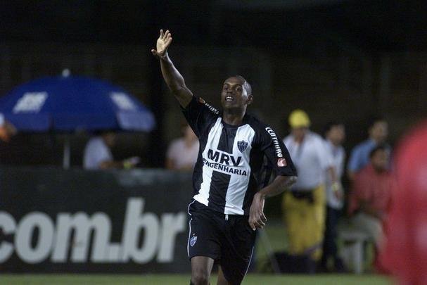 61º - Marcelinho - 2004/2005 - 11 jogos / 1 gols - 0,09 por jogo