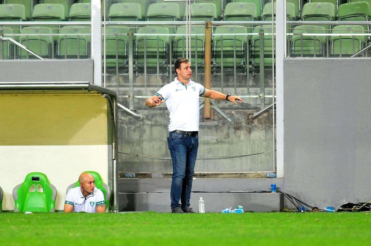 Amrica vence o Bragantino no Independncia e entra no G4 da Srie B