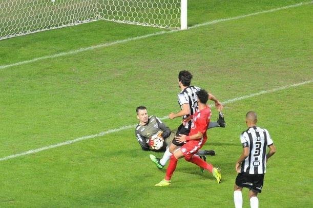 Fotos do segundo tempo da partida entre Atltico e Unin la Calera pela Copa Sul-Americana