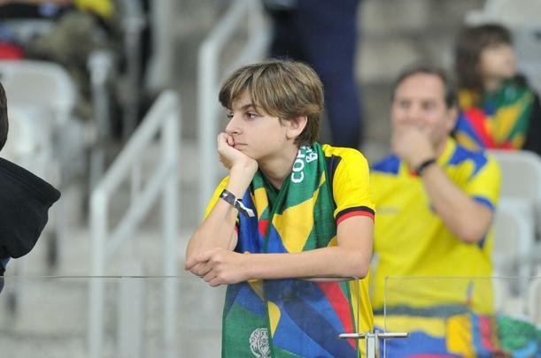 Mineiro recebeu pblico pequeno para duelo entre Equador e Japo nesta segunda-feira. Ainda assim, estrangeiros marcaram presena e tentaram levar incentivo aos jogadores em Belo Horizonte