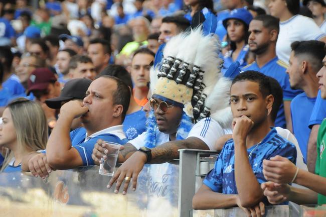 Cruzeiro x Bahia: fotos da torcida da Raposa no Mineiro