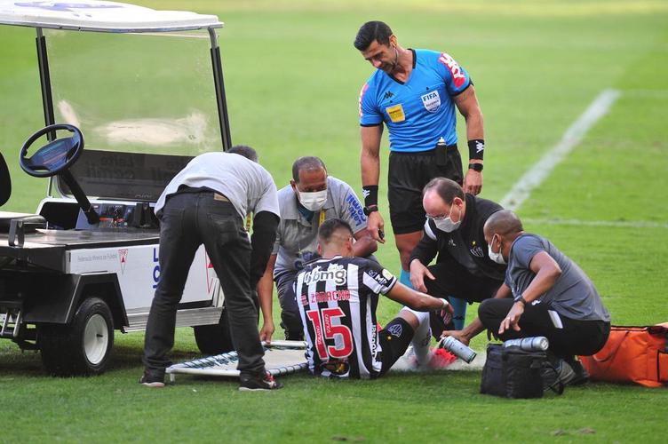 Imagens do confronto entre Atltico e Athletico-PR, vlido pela 14 rodada da Srie A do Campeonato Brasileiro