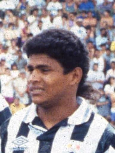 der Lopes - 378 jogos - Foi um volante de futebol que defendeu as cores do Atltico entre os anos de 1987 e 1996. Em 378 jogos no clube, o ex-jogador marcou 4 gols. Ele conquistou cinco ttulos pelo clube