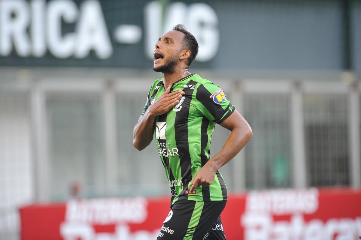 Amrica e Boa Esporte empataram em jogo movimentado no Independncia 