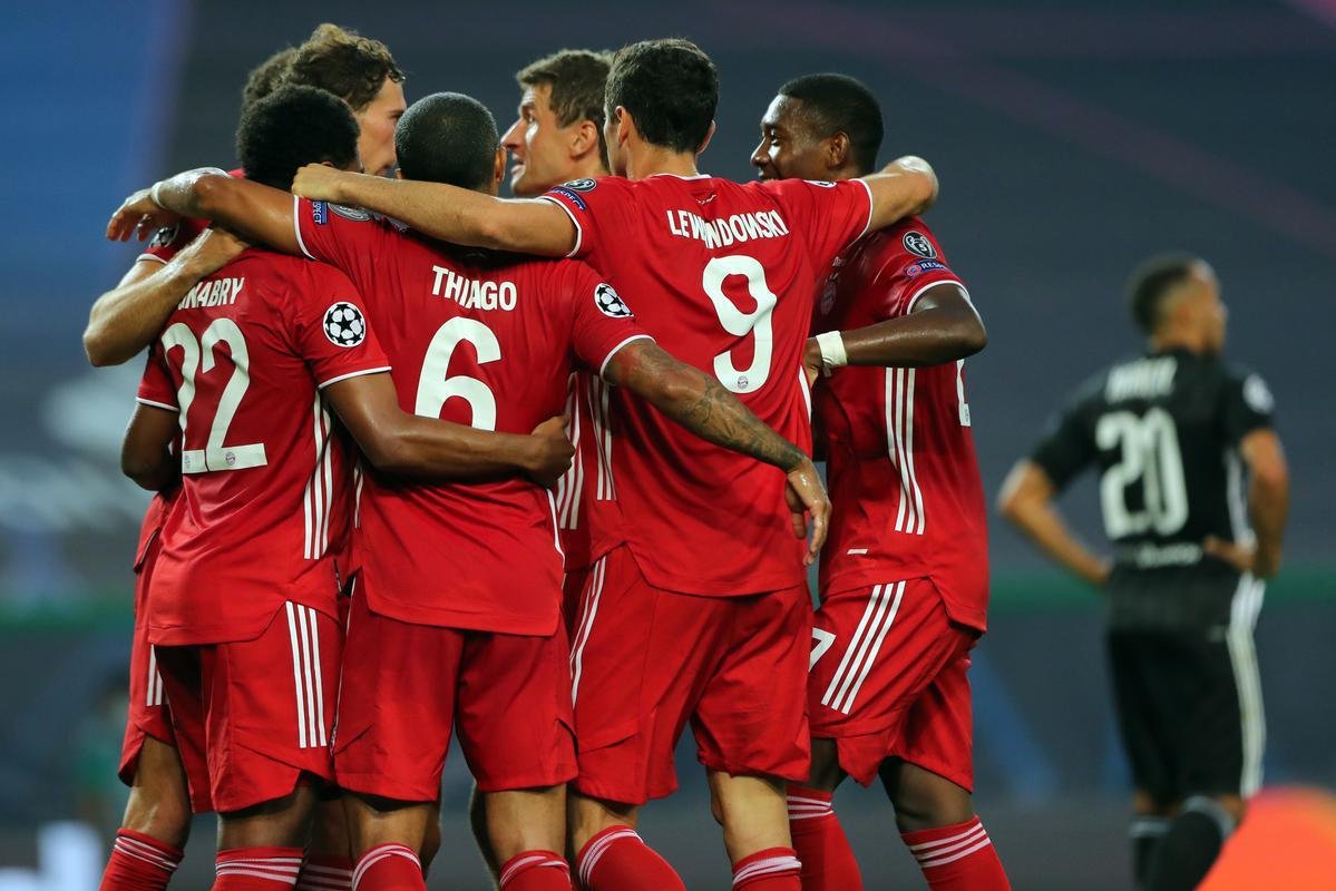 Imagens do duelo entre Lyon e Bayern, em Lisboa, pela semifinal da Liga dos Campees