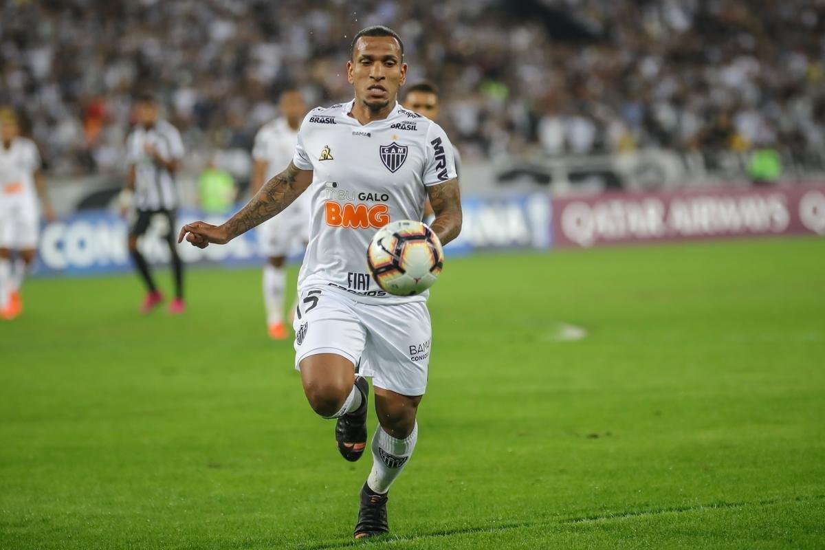 Fotos do duelo entre Botafogo e Atltico, no Estdio Nilton Santos, no Rio, pela ida das oitavas de final da Copa Sul-Americana