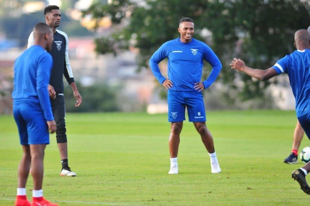Imagens do treino do Equador na Toca da Raposa II