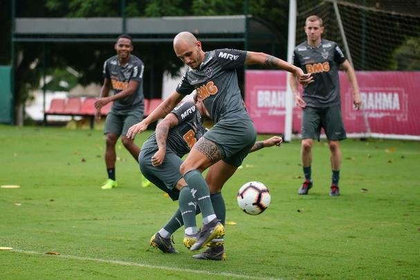 Jogadores do Atltico treinaram nesta tera-feira, vspera do jogo com o Defensor