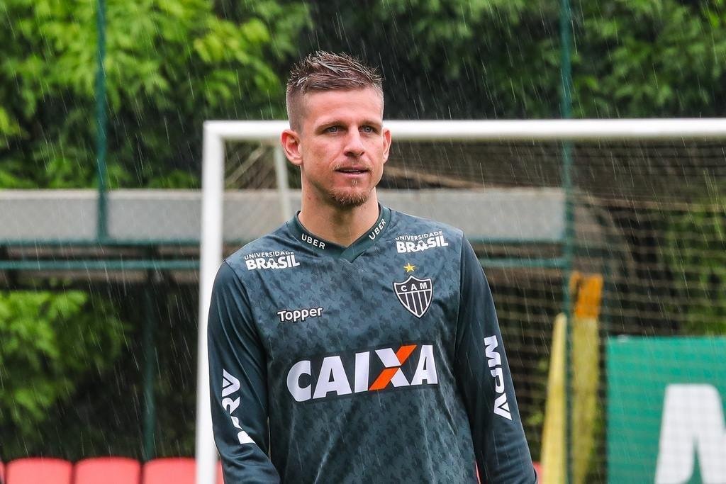 Levir comanda treino ttico na Cidade do Galo; veja fotos