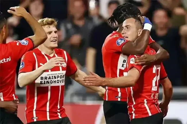 13 - PSV: 210 pontos