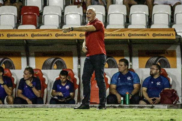 Nos Aflitos, Náutico e Botafogo se enfrentaram pela 2ª fase da Copa do Brasil. Além da classificação, o triunfo valeu uma premiação de R$ 1,5 milhão.