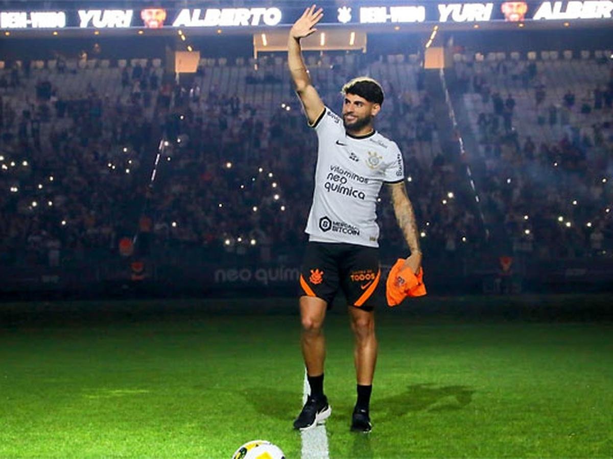 Jornalista veterano diz que o Corinthians exagera ao apontar Yuri Alberto como solução