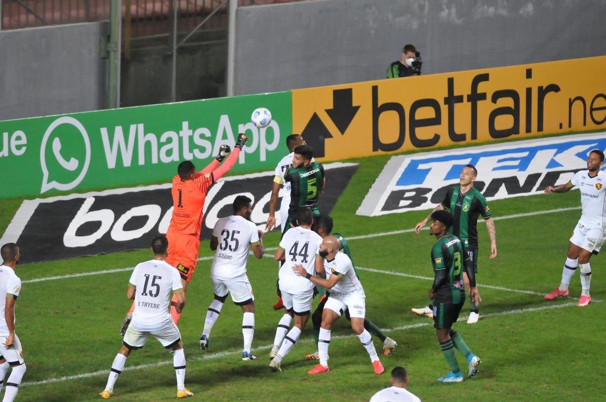 Amrica e Sport se enfrentaram nesta segunda-feira (19), no Independncia, em Belo Horizonte, em partida vlida pela 12 rodada do Brasileiro