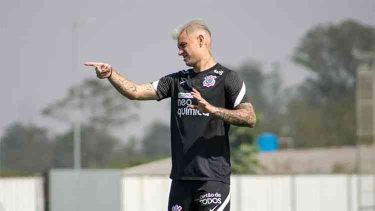 Fagner ultrapassa meia e se torna o sétimo jogador com mais assistências na  história do Corinthians