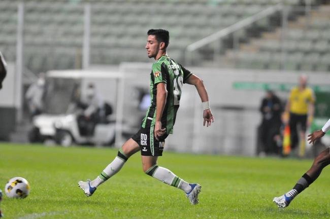 Fotos da vitória do América sobre o Botafogo, por 3 a 0, no Independência, em Belo Horizonte, pelas oitavas de final da Copa do Brasil. Wellington Paulista, Danilo Avelar e Alê marcaram os gols da vitória do Coelho no Horto