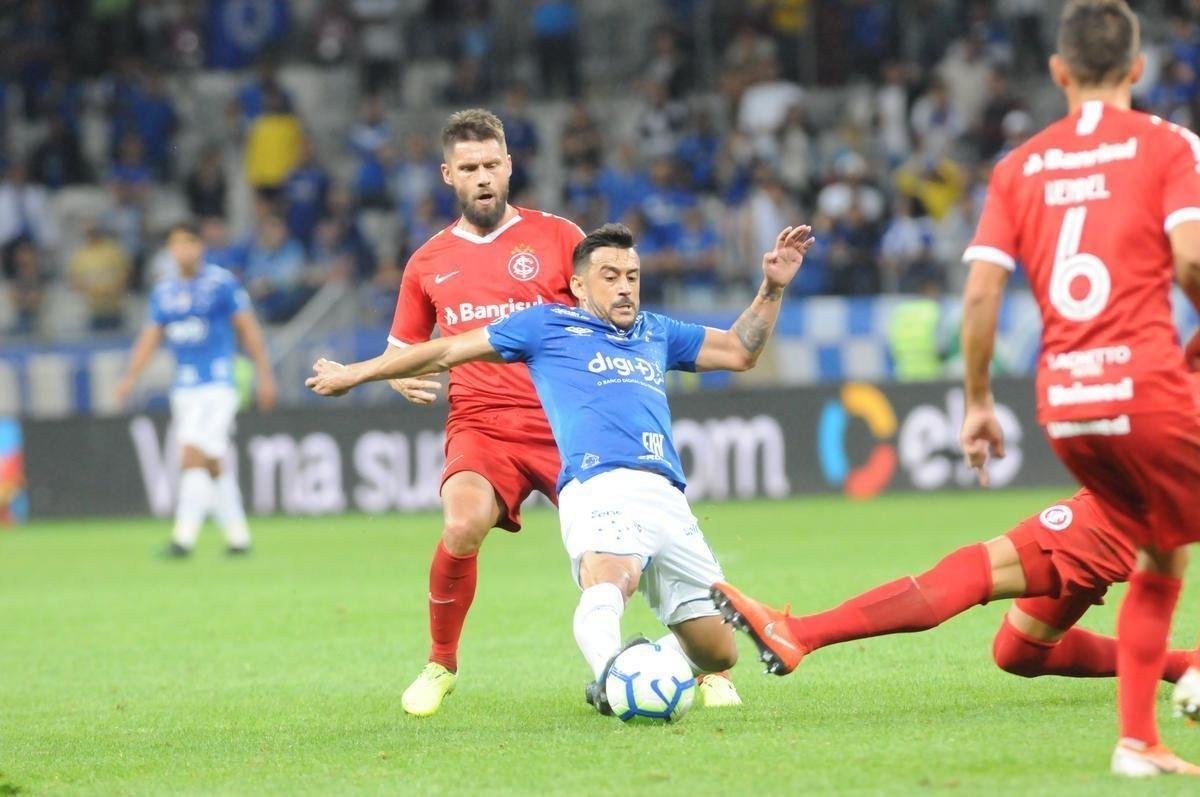 Gol do Internacional deixou Cruzeiro abatido no segundo tempo