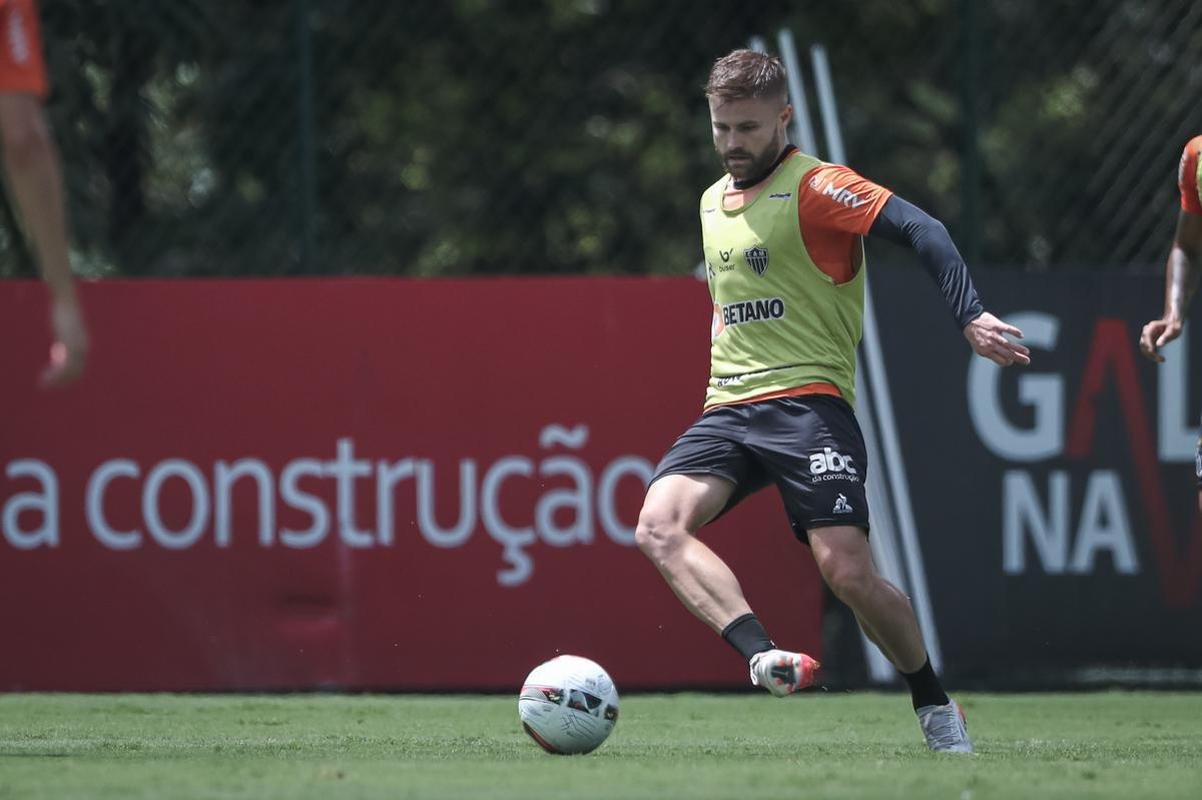 Fotos do treino do Atltico nesta quinta-feira na Cidade do Galo