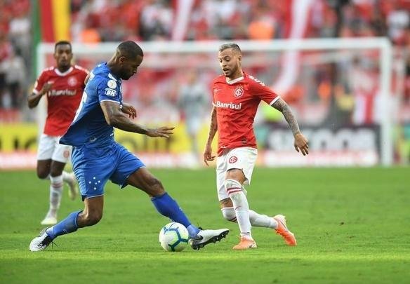 Fotos da vitria do Internacional por 3 a 1 sobre o Cruzeiro, no Beira-Rio, pelo Brasileiro