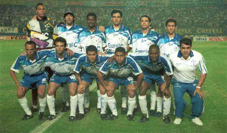 Jogadores falam sobre o que deu errado na preparação do Cruzeiro para o  Mundial de 97 - Superesportes