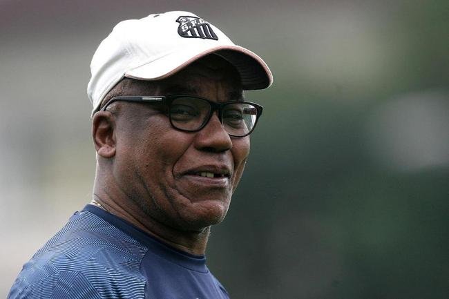 8 Srgio Chulapa - 127 gols em 184 jogos