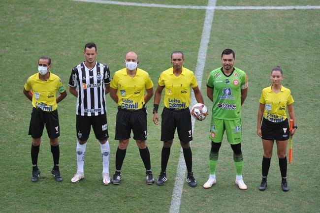 Fotos do jogo de ida da semifinal do Mineiro entre Tombense e Atltico, no Independncia, em Belo Horizonte.
