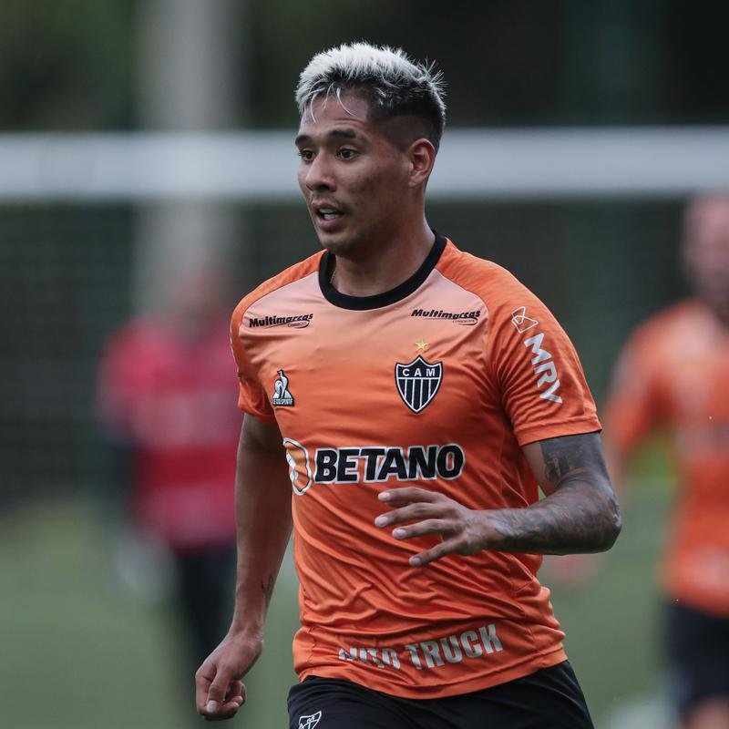 O Atltico realizou, nesta quinta-feira (10), a primeira atividade visando o clssico com o Amrica, vlido pela 5 rodada do Campeonato Mineiro. Com titulares em campo, o time de 'El Turco' Mohamed trabalhou para o confronto que ser disputado s 16h30 do sbado (12), no Estdio Independncia, em Belo Horizonte.